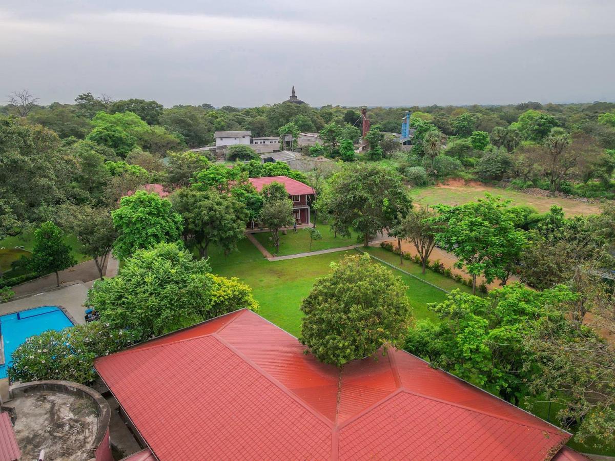 Mahanuge Hotel Polonnaruwa Ngoại thất bức ảnh