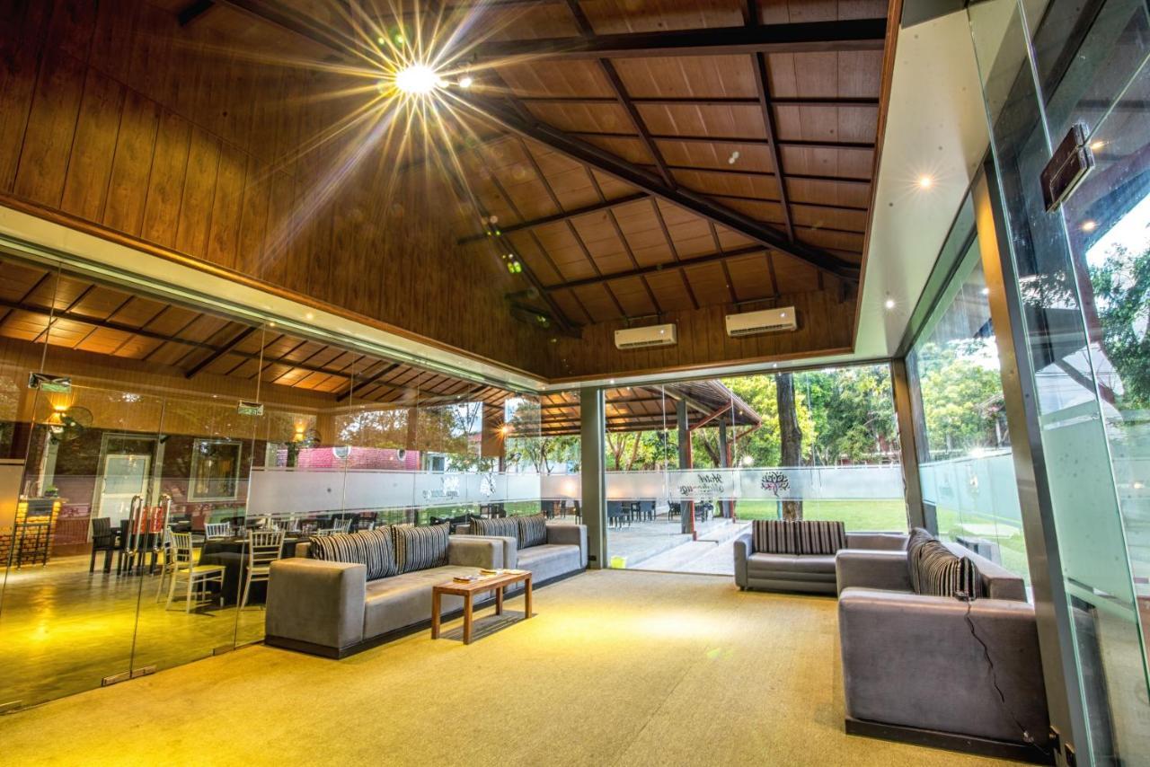 Mahanuge Hotel Polonnaruwa Ngoại thất bức ảnh