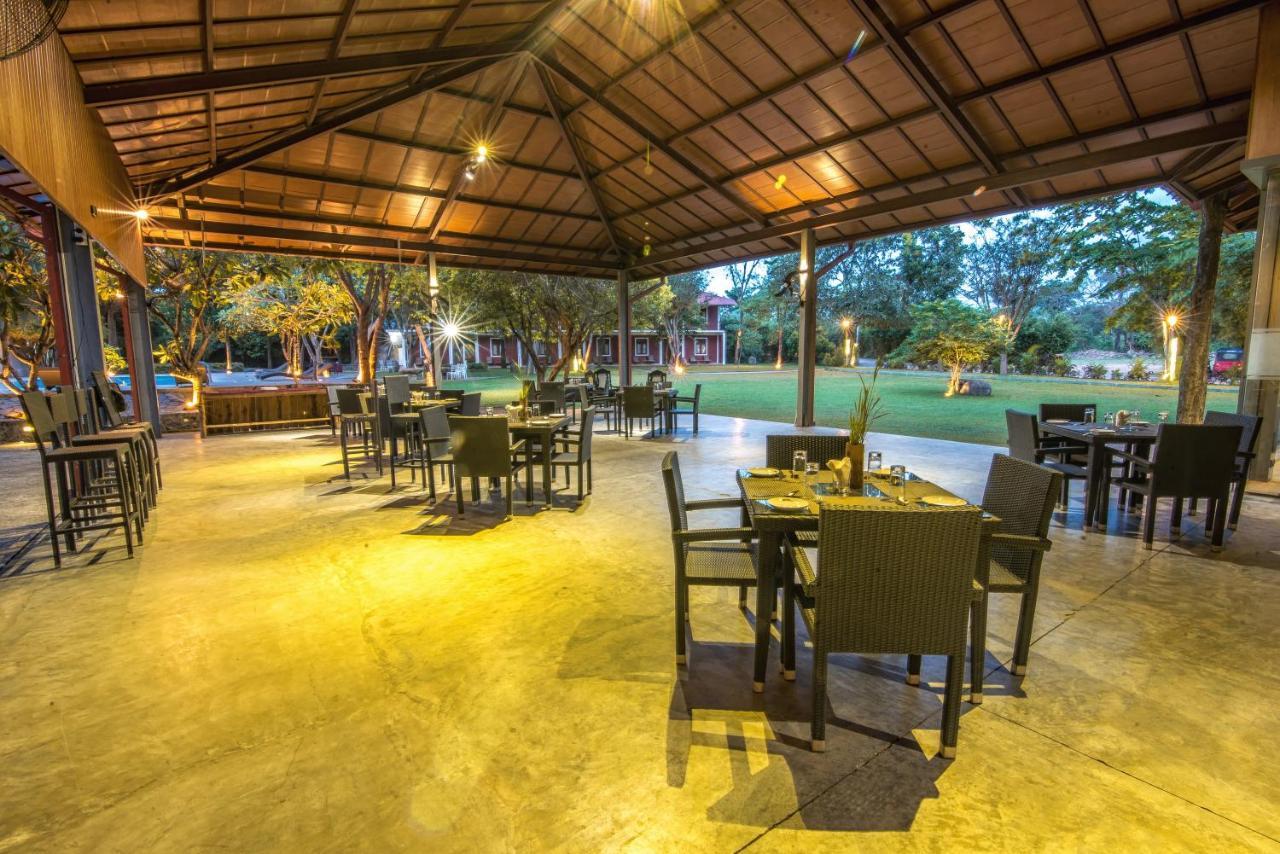 Mahanuge Hotel Polonnaruwa Ngoại thất bức ảnh